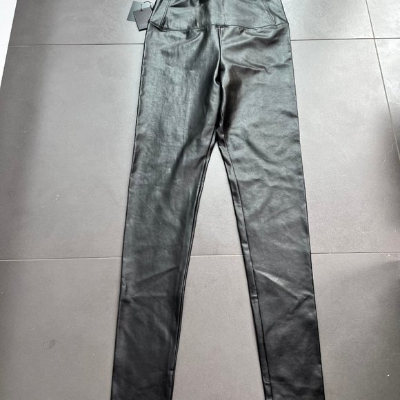 Aritzia Faux Leather Leggings, Size L - Picture 4 of 4